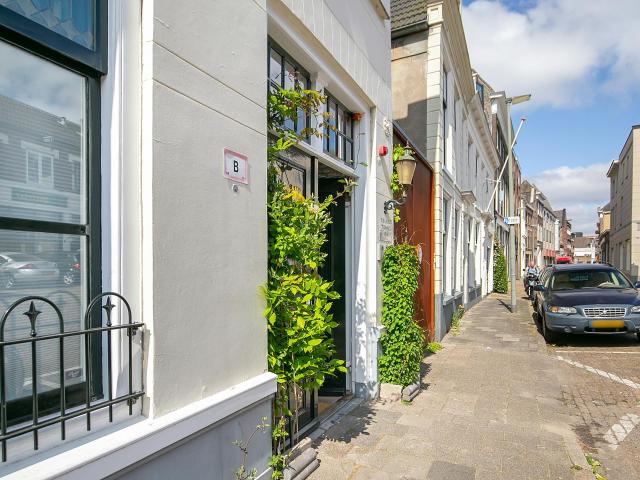 Studio te huur in Schiedam, Zuid Holland