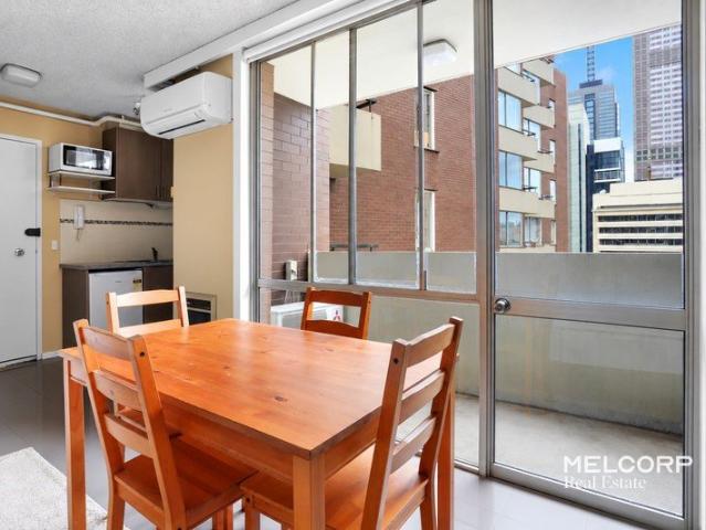 Apartment for rent in East End Theatre District, Melbourne