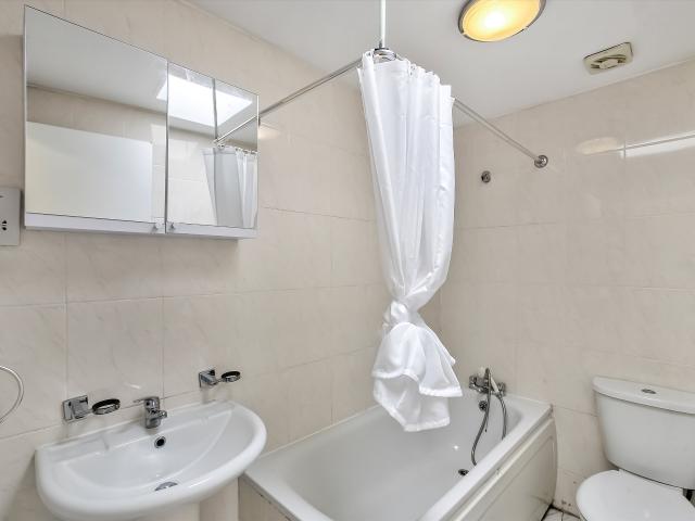 Studio for rent in London Borough of Hammersmith and Fulham, Greater London