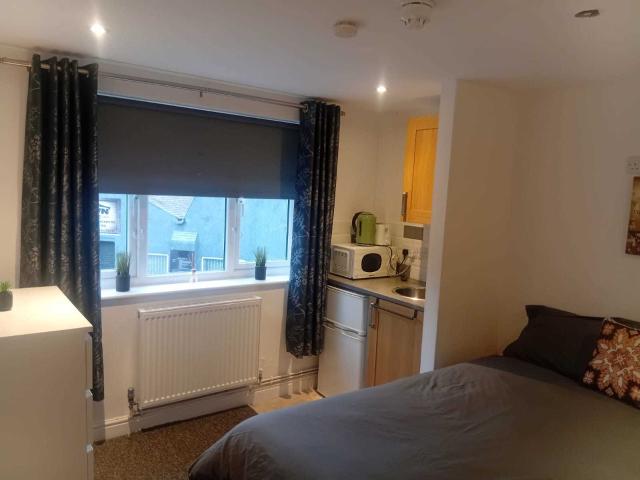 Room for rent in Willenhall, Isle Of Man