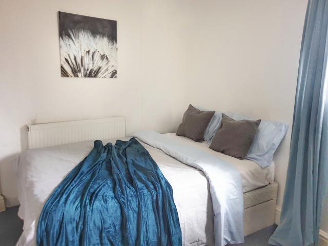 Studio for rent in Willenhall, West Midlands