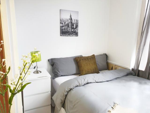 Studio for rent in Willenhall, West Midlands