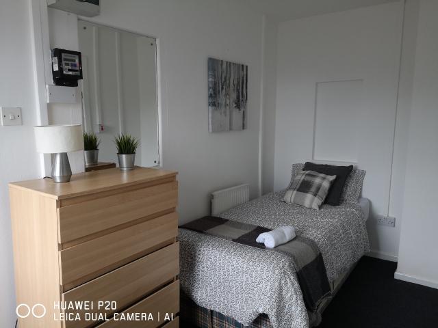 Studio for rent in Willenhall, West Midlands
