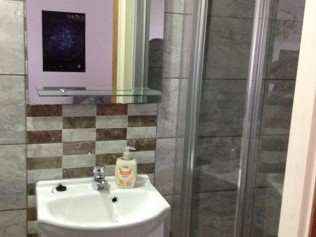 Studio for rent in Darlaston, Darlaston Green
