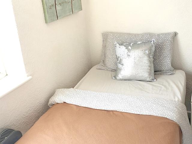 Studio for rent in Willenhall, West Midlands