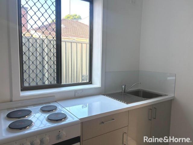 Granny Flat for rent in Wollongong, Wollongong City Council