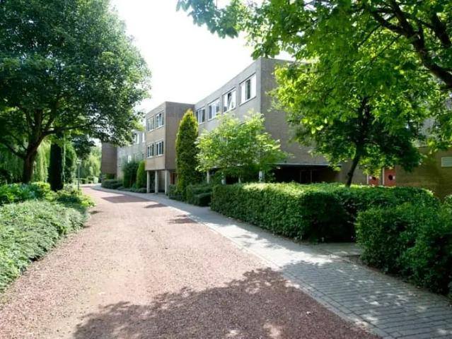 Studio te huur in 's-Gravenland, Rotterdam