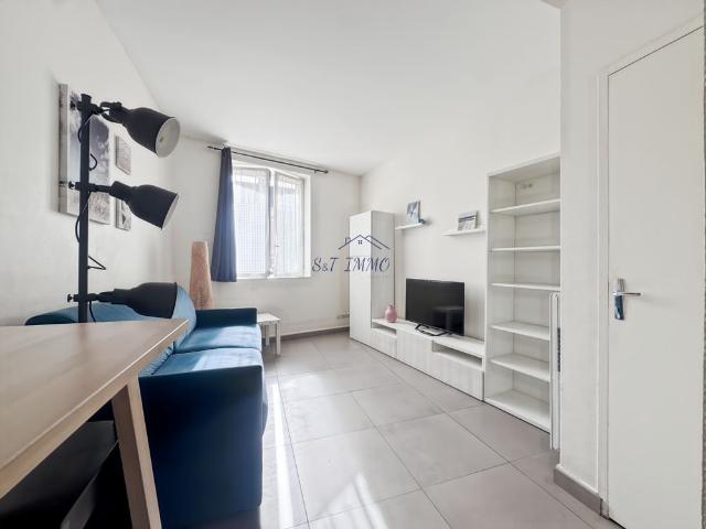 Studio location à Lardy, Essonne