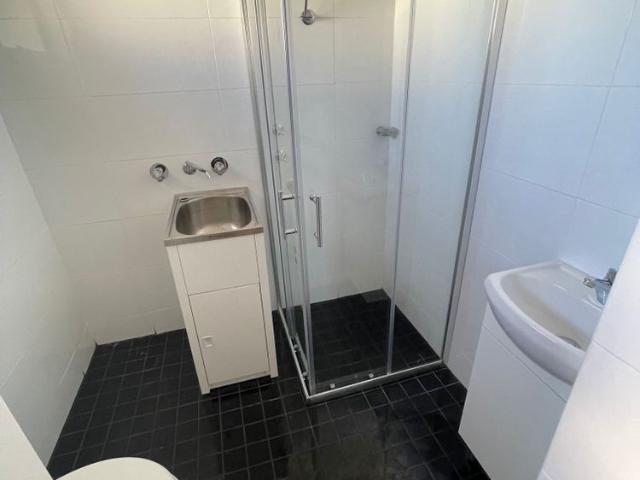 Granny Flat for rent in Brisbane Grove, New South Wales