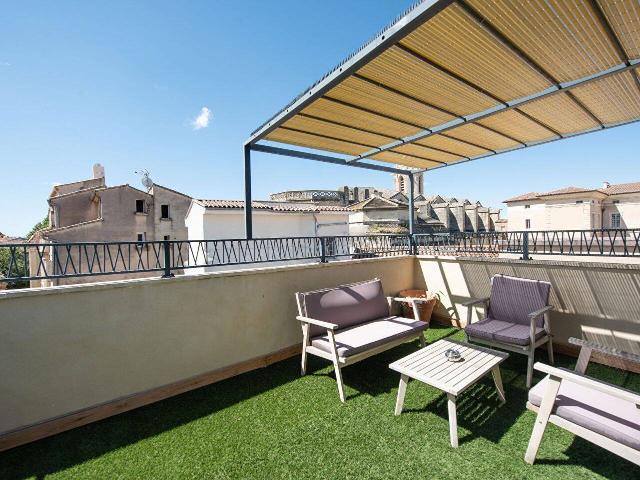Studio location à Centre ville, Carpentras