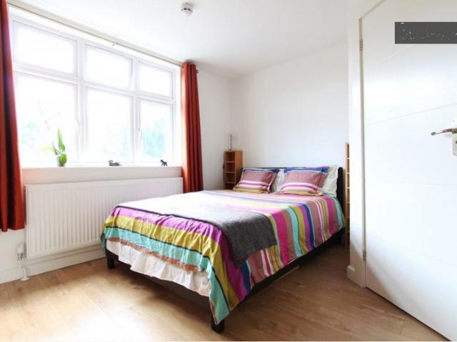 Studio for rent in Golders Green, Greater London