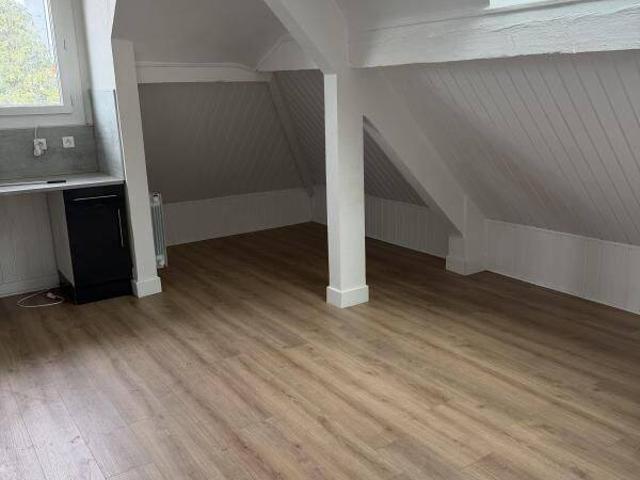 Studio location à Villeneuve-le-Roi, Val-de-Marne