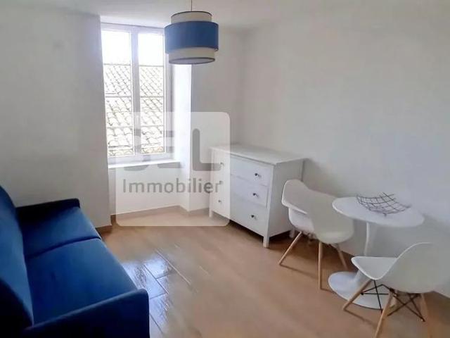 Studio location à Laudun, Laudun-l'Ardoise