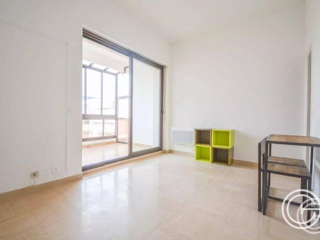 Studio location à Nice