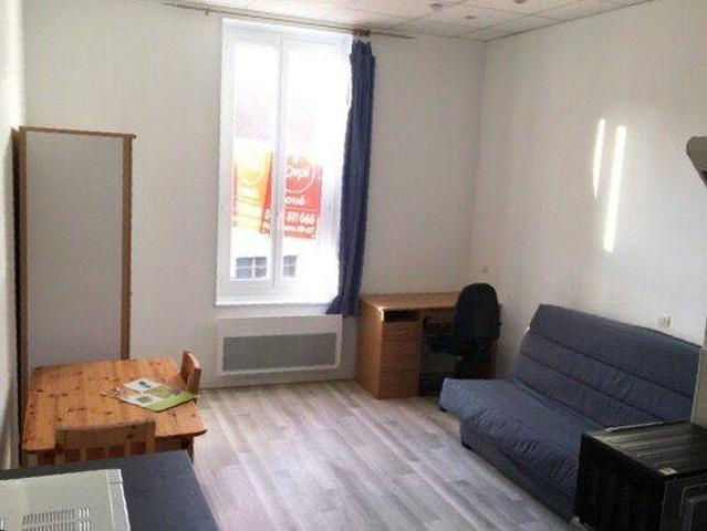 Studio location à Cité des Jonquières, Ancône