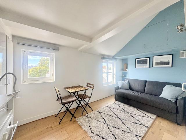 Studio location à Paris 7e Arrondissement, Paris