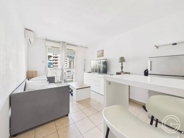 Studio location à Le Bourg, Saint-Roch
