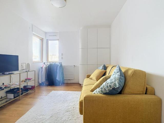 Studio location à Boulogne-Billancourt, Boulogne-billancourt