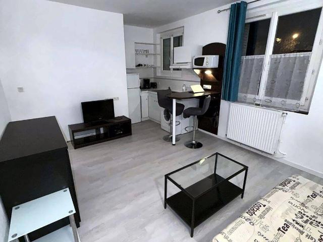 Studio location à Le Cheval Blanc, Saint-Pierre-des-Corps