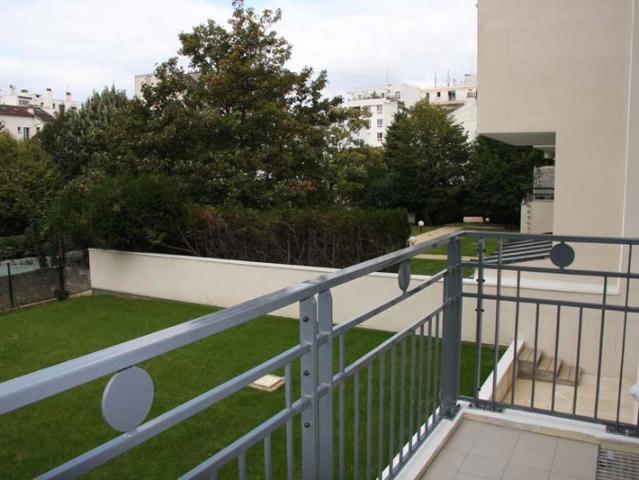 Studio location à Nanterre, Courbevoie
