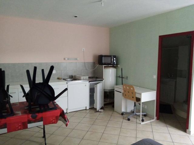 Studio location à Saint-Étienne-du-Rouvray, Seine-Maritime