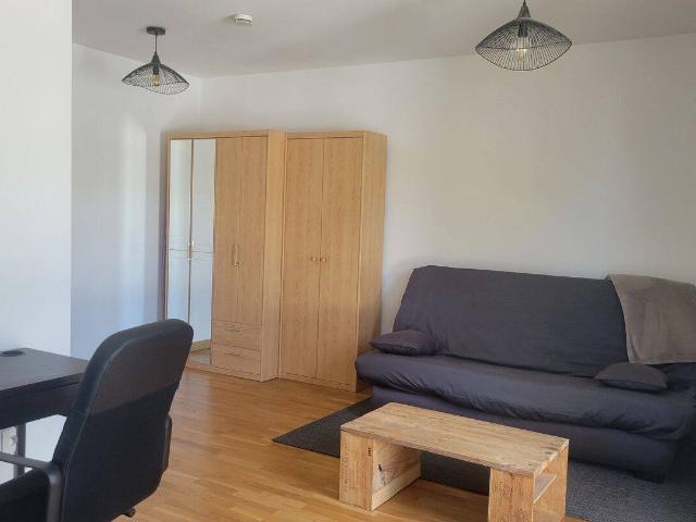 Studio location à Centre-Ville, Pontoise