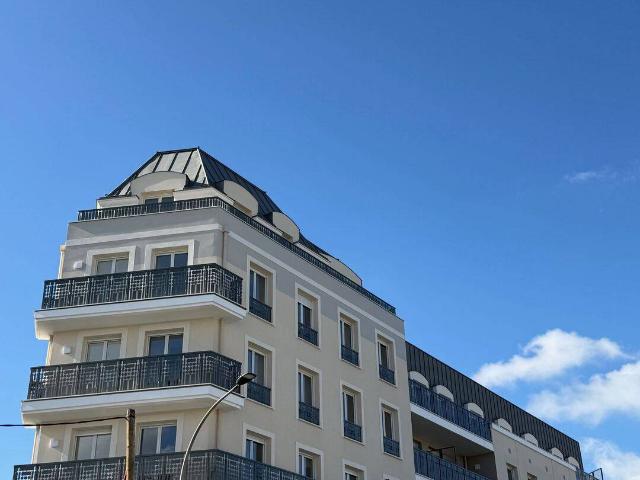 Studio location à Cité Gabriel Péri, Le Blanc-Mesnil