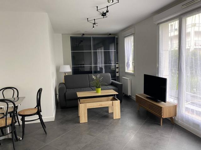 Studio location à Montigny-le-Bretonneux, Yvelines