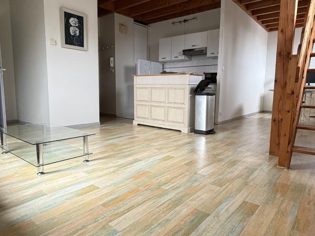 Studio location à Compiègne, Centre Ville