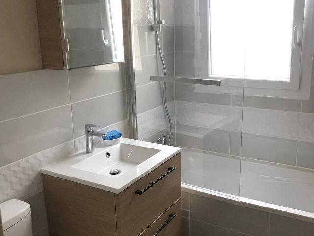 Studio location à Les Carrières, Charenton-le-Pont