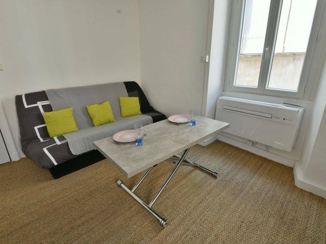 Studio location à Bagnols-sur-Cèze, Gard