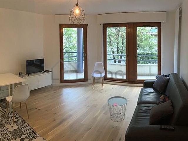 Studio location à Nanterre, Suresnes