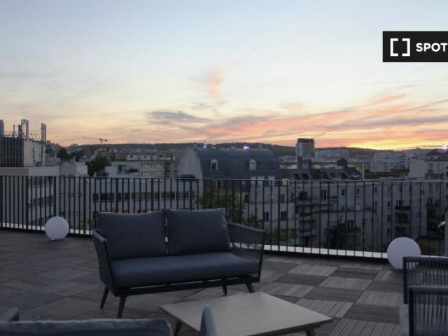 Studio location à France métropolitaine, Issy-les-moulineaux