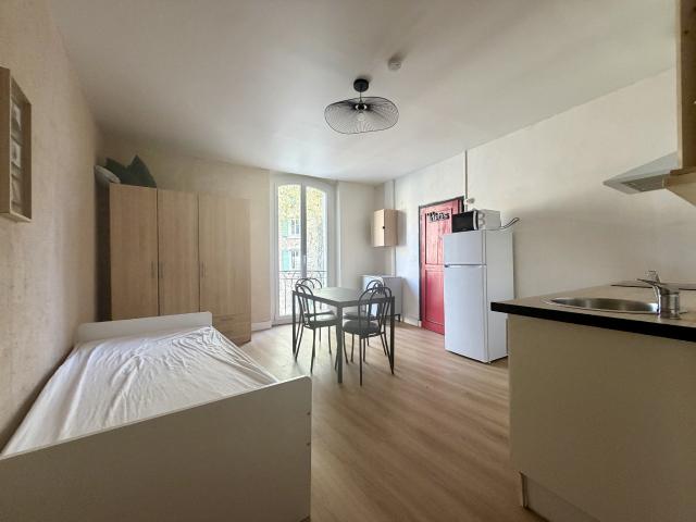 Appartement location à Lotissement La Prouvenque, Pélissanne