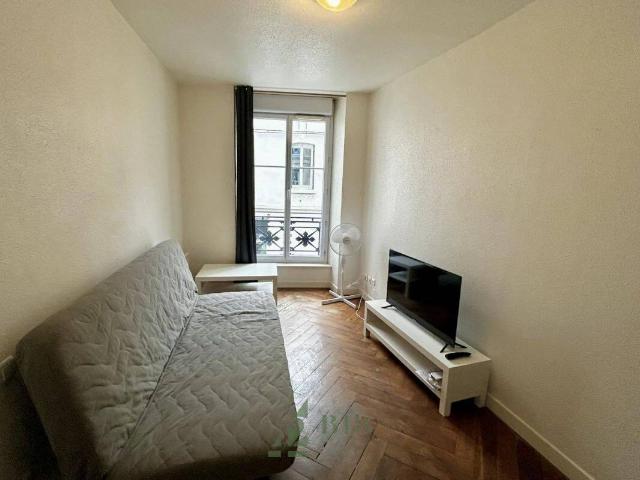 Studio location à Roanne, Loire