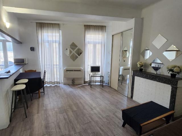 Studio location à Arrondissement de Toulon, Toulon