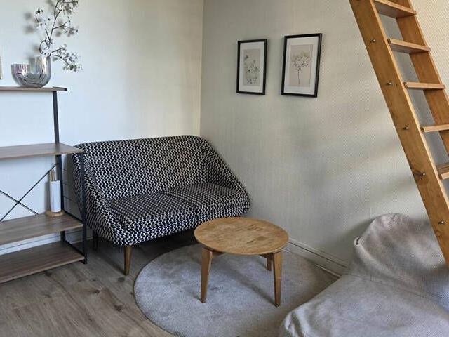 Studio location à Nanterre, Courbevoie