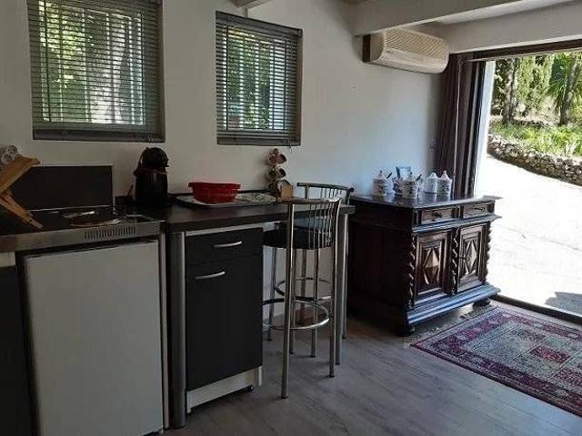 Studio location à Grasse, Mandelieu-la-napoule