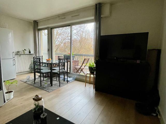 Studio location à France métropolitaine, Neuilly-sur-seine