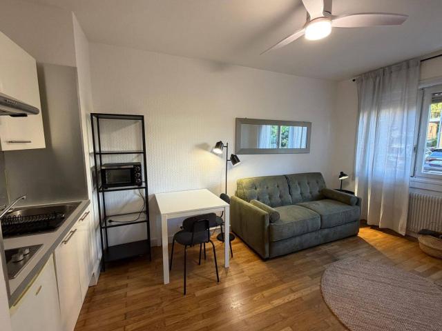 Studio location à Écully, Rhône