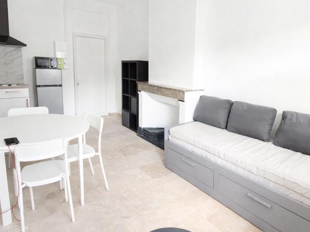 Studio location à Nîmes, Bagnols-sur-cèze