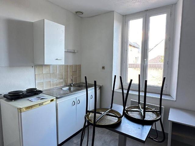Studio location à Verron, La Flèche