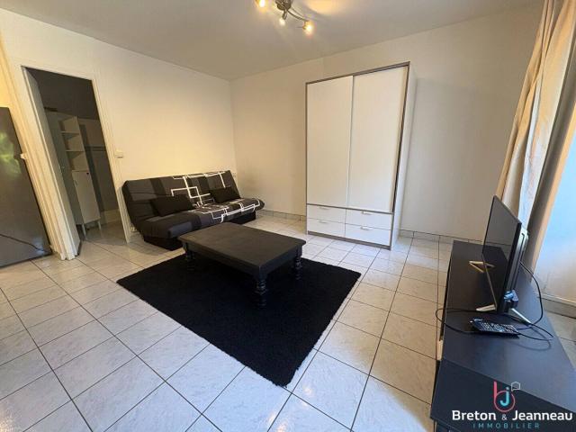 Studio location à Grenoux-Ribaudières, Laval