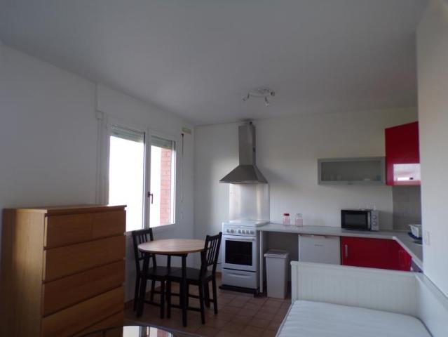 Studio location à Montigny-le-Bretonneux, Yvelines