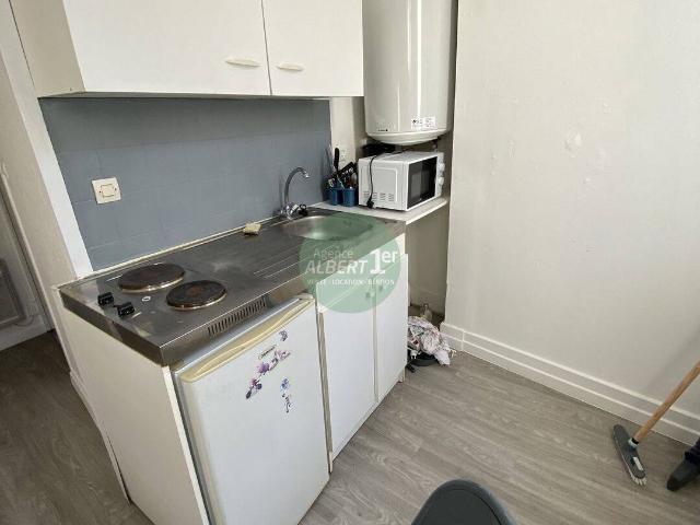 Studio location à Les Lombards, Montivilliers