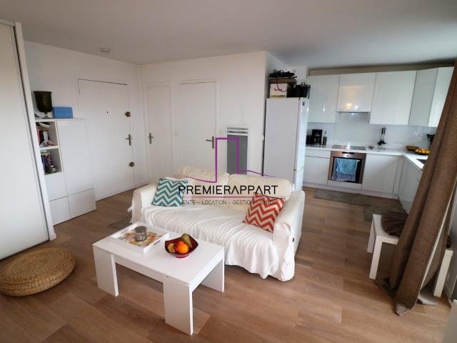 Studio location à Saint-Germain-en-Laye, Houilles