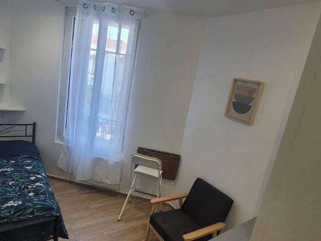 Studio location à Vallées, Colombes