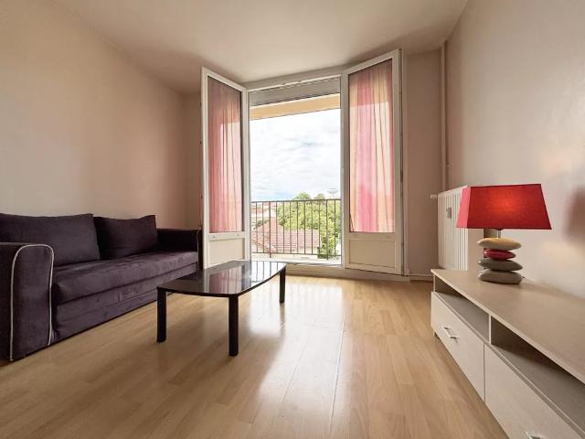 Studio location à Limoges, Les Coutures