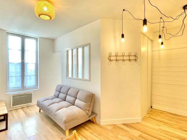 Studio location à Quartier Saint-Maurice, Vienne