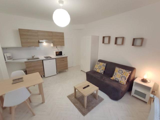 Studio location à Montagne des Boulets, Le Creusot